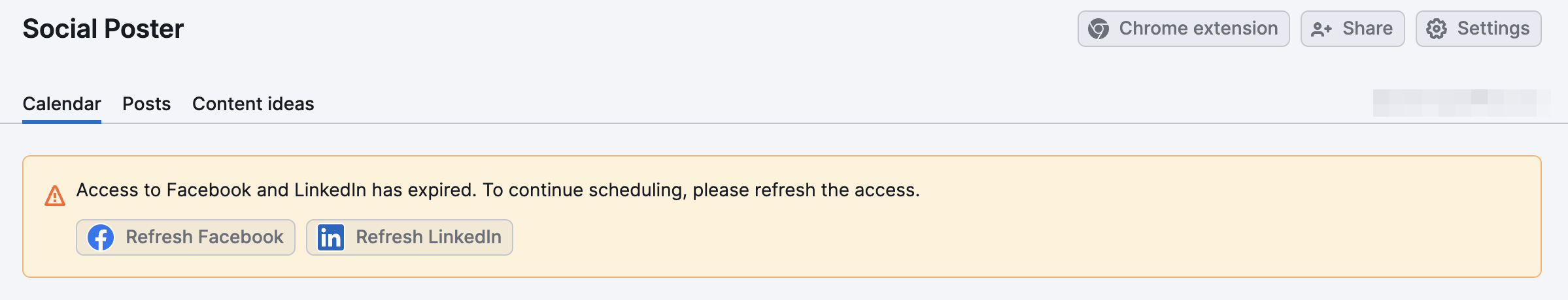 Social Poster Calendar: a yellowish notification that access to social accounts has expired.